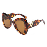 HS1387 - Oversize Bold Fashion Women Cat Eye Wholesale Sunglasses