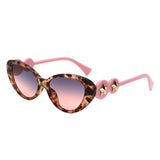HS2201 - Vintage Cat-Eye Star-Temple Fashion Wholesale Sunglasses