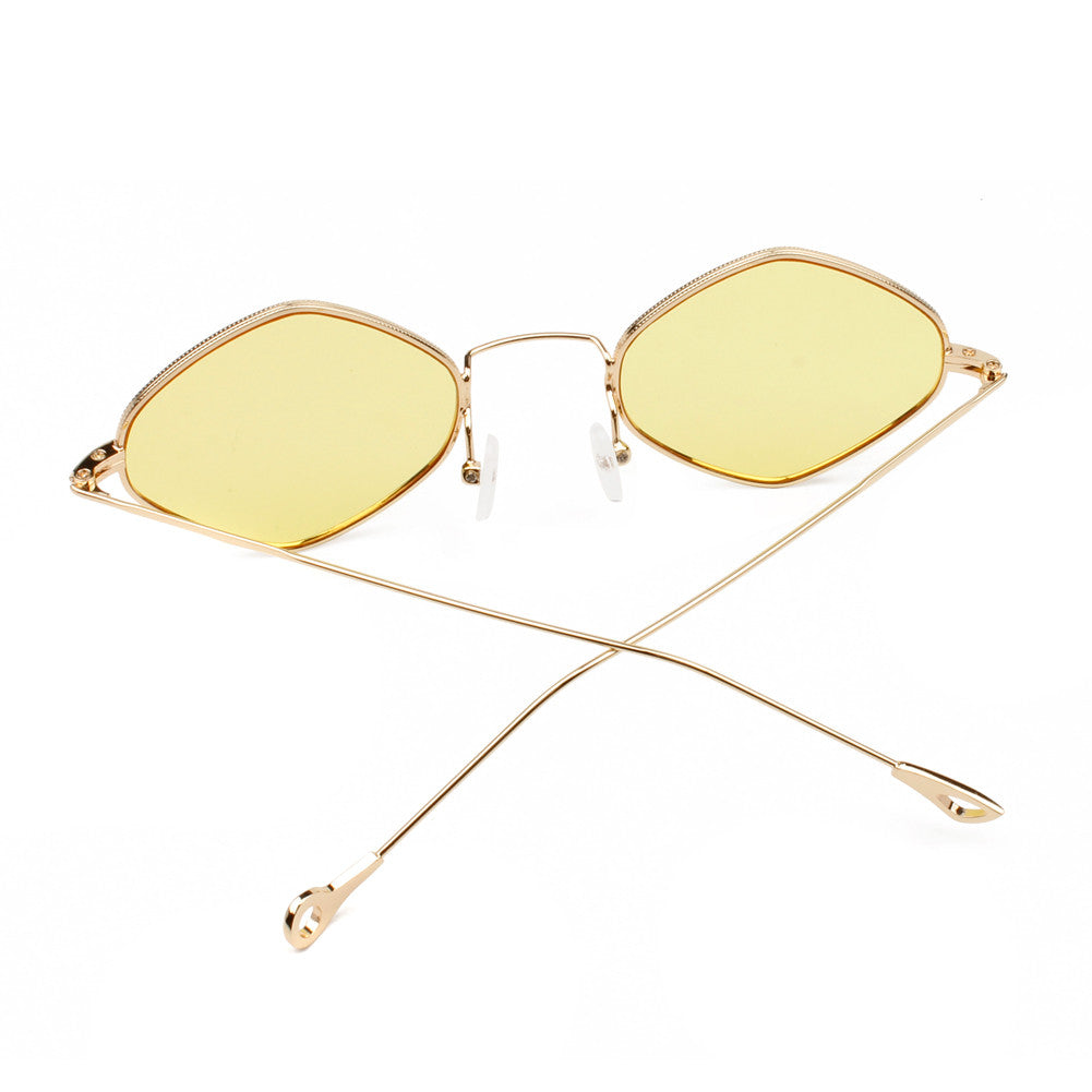S2020 - Slim Diamond Shape Fashion Sunglasses - Iris Fashion Inc. | Wholesale Sunglasses and Glasses