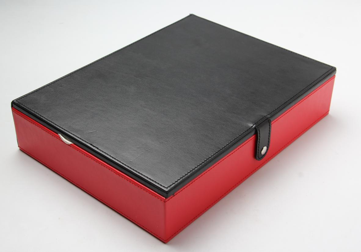 DC2 - Custom Eyewear Organizer Display Portable Box - Iris Fashion Inc. | Wholesale Sunglasses and Glasses