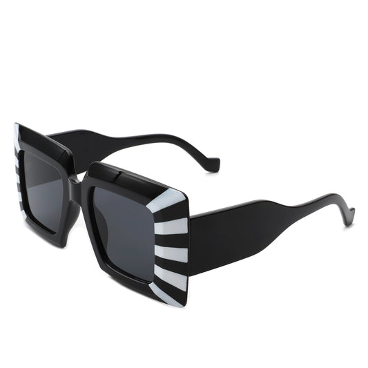 HS2118 - Fashion Square Flat Top Oversize Women Wholesale Sunglasses