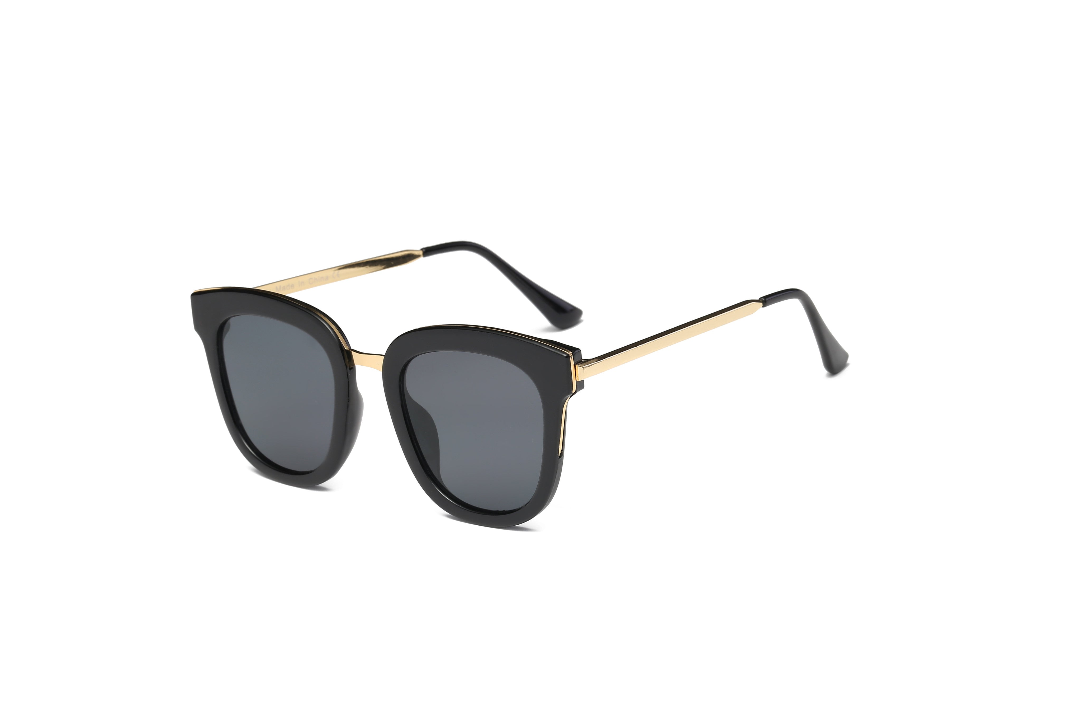 D65 Square Horn Rimmed Boxy Mirrored Lens Sunglasses - Iris Fashion Inc. | Wholesale Sunglasses and Glasses
