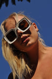 S1141 - Women Retro Bold Square Fashion Sunglasses