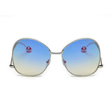 CD05 Women's Trendy Oversize Pantone Lens Sunglasses - Iris Fashion Inc. | Wholesale Sunglasses and Glasses